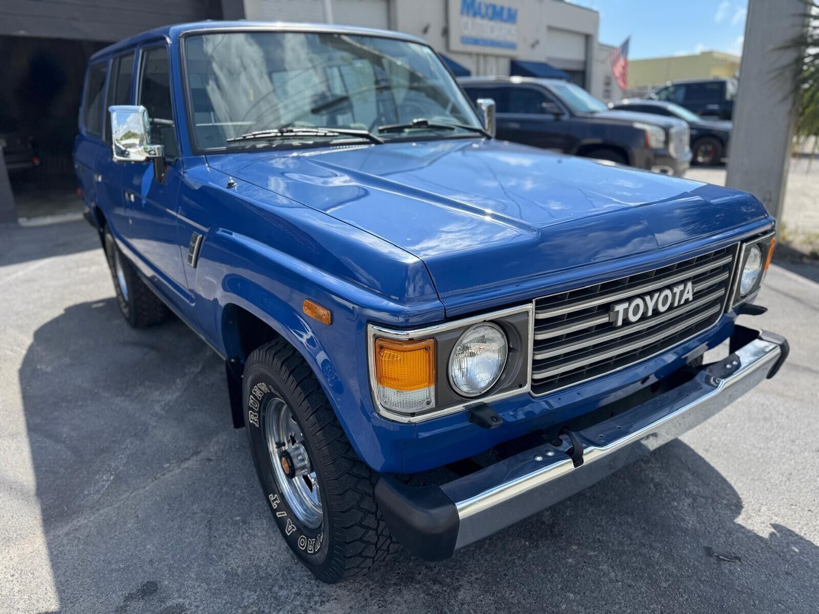Toyota-Land-Cruiser-1987-SUV-2