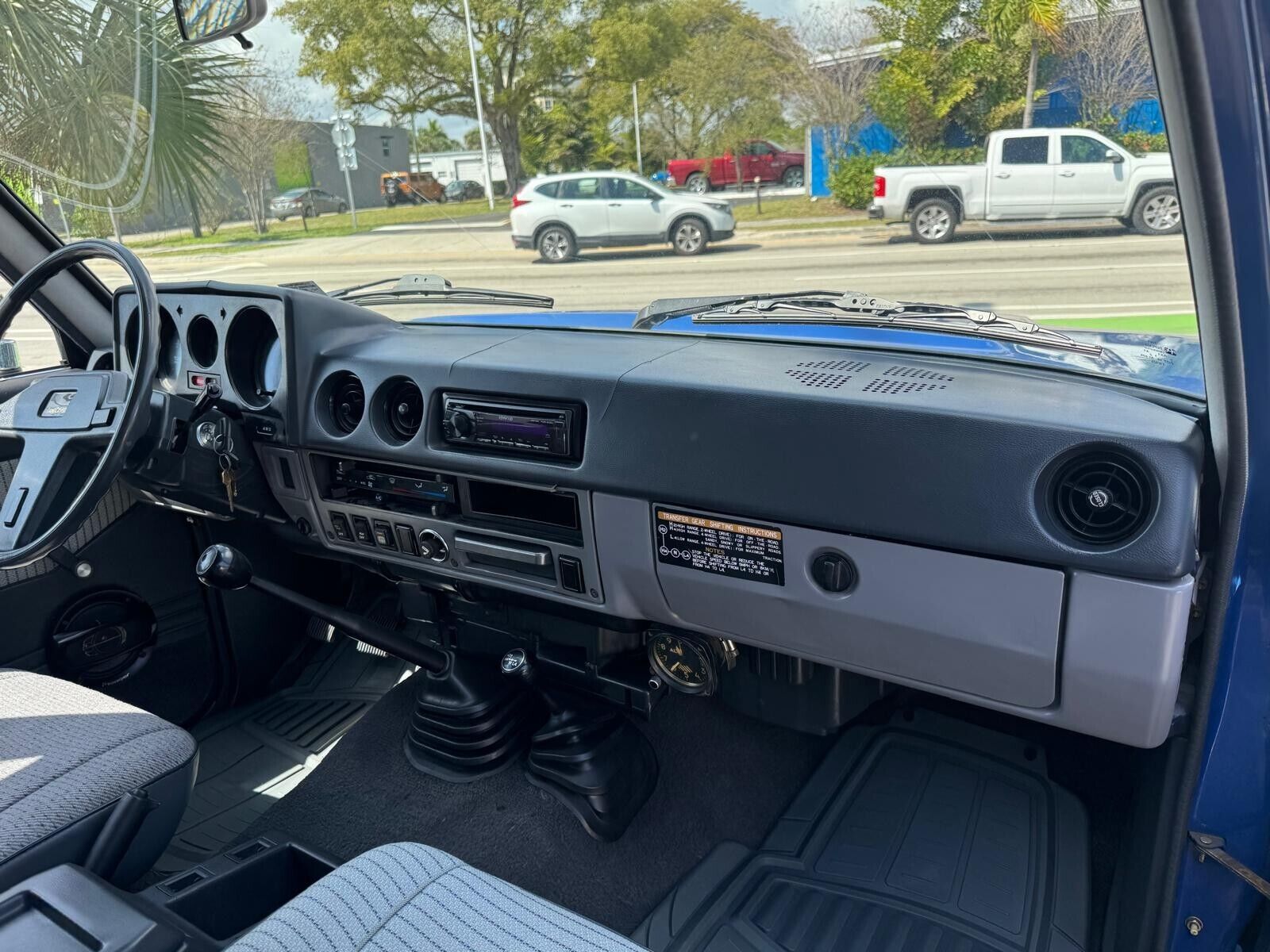 Toyota-Land-Cruiser-1987-SUV-23