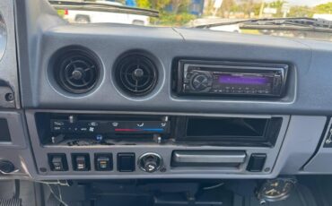 Toyota-Land-Cruiser-1987-SUV-26