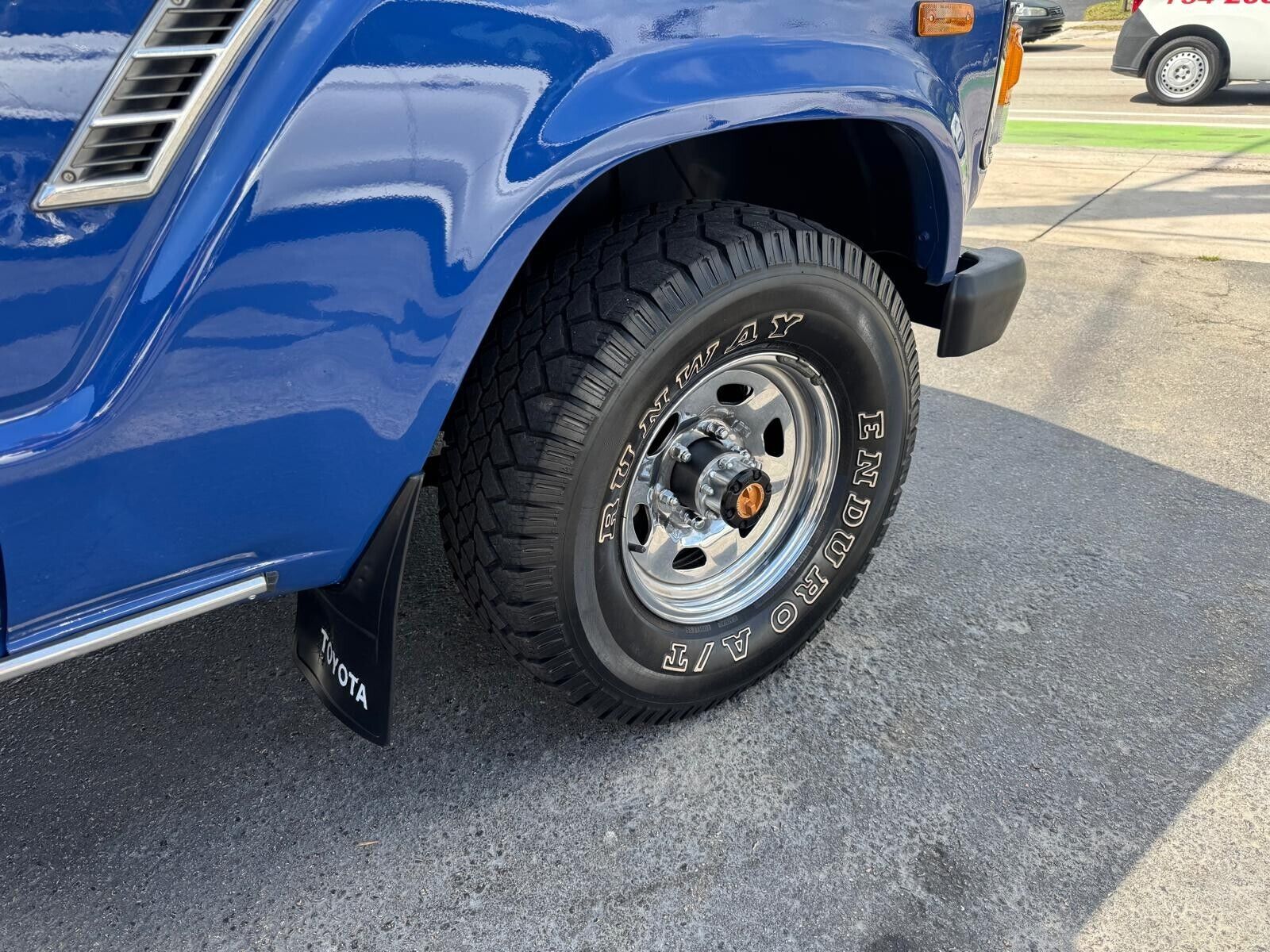 Toyota-Land-Cruiser-1987-SUV-9