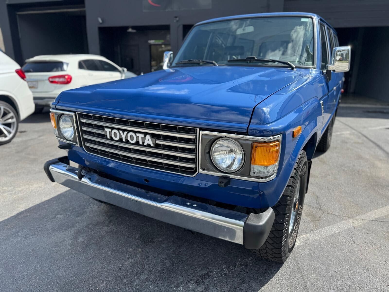 Toyota-Land-Cruiser-1987-SUV