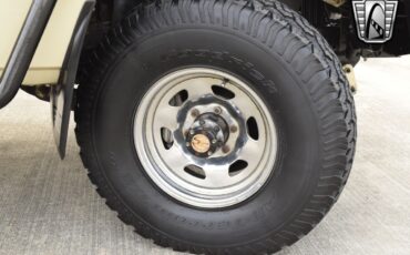 Toyota-Land-Cruiser-1990-pickup-11