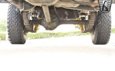 Toyota-Land-Cruiser-1990-pickup-12