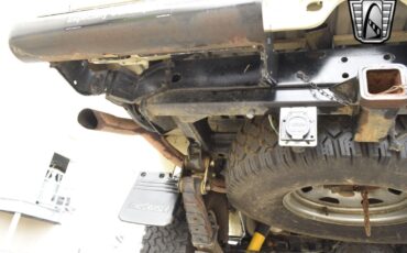 Toyota-Land-Cruiser-1990-pickup-14