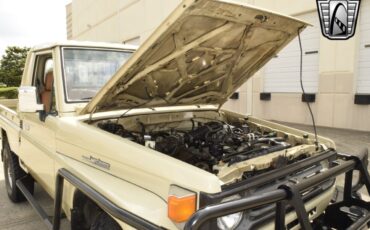 Toyota-Land-Cruiser-1990-pickup-18