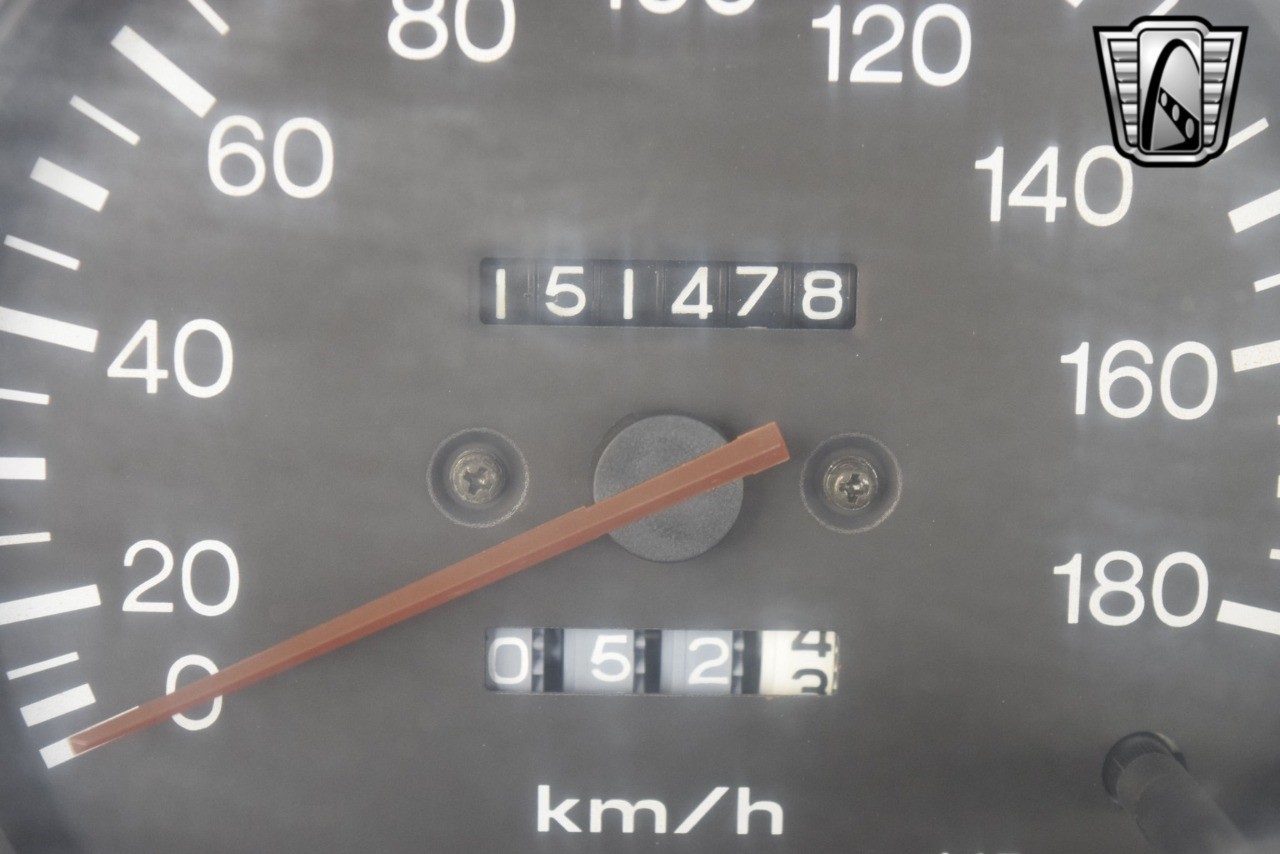 Toyota-Land-Cruiser-1990-pickup-22