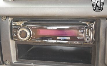 Toyota-Land-Cruiser-1990-pickup-26