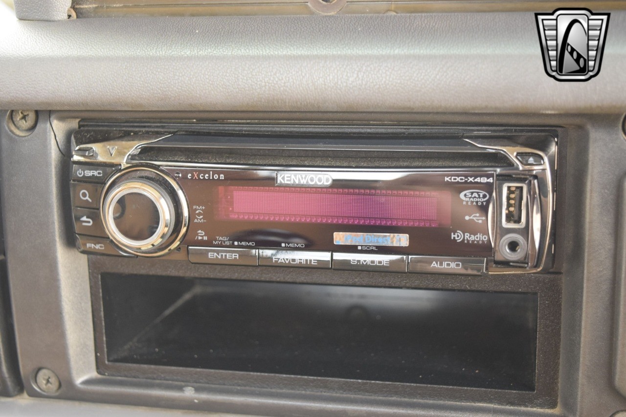 Toyota-Land-Cruiser-1990-pickup-26