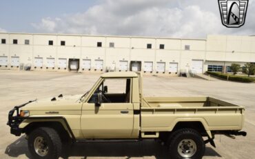 Toyota-Land-Cruiser-1990-pickup-34