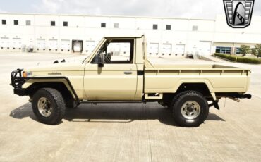 Toyota-Land-Cruiser-1990-pickup-35