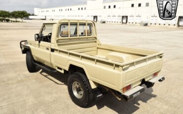 Toyota-Land-Cruiser-1990-pickup-36