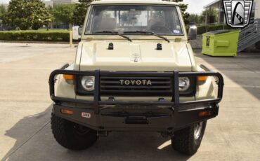 Toyota-Land-Cruiser-1990-pickup-6