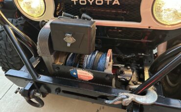 Toyota-Land-Cruiser-40-1977-SUV-8