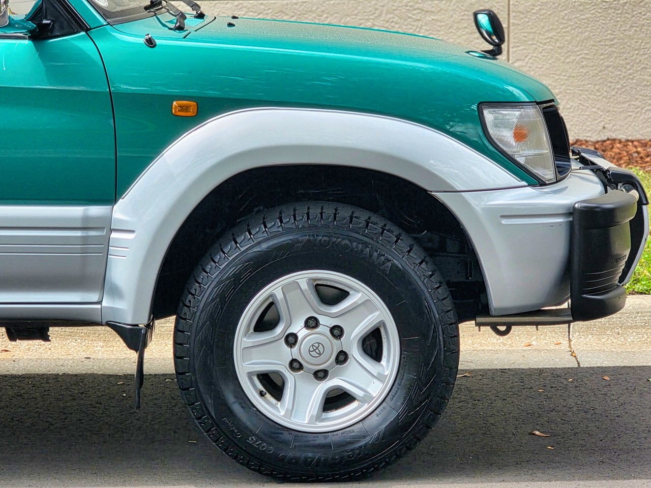 Toyota-Land-Cruiser-Prado-1996-SUV-11