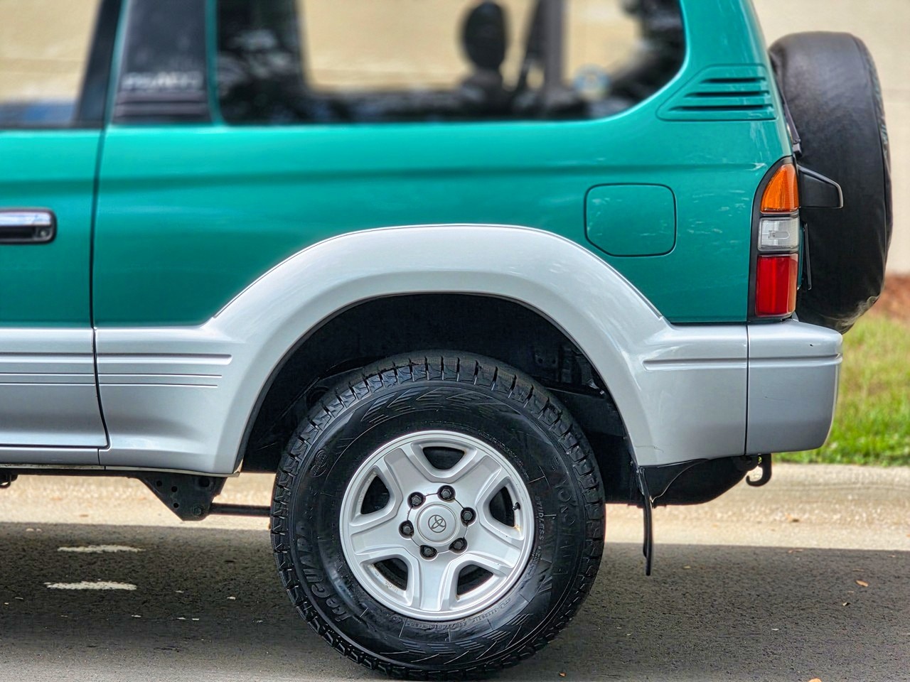 Toyota-Land-Cruiser-Prado-1996-SUV-8