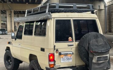 Toyota-Land-Cruiser-Wagon-1991-Wagon-1