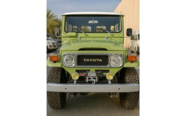 Toyota-Land-cruiser-1980-Green-Black-and-Green
