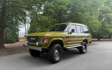 Toyota-Land-cruiser-1986-Green-Tan