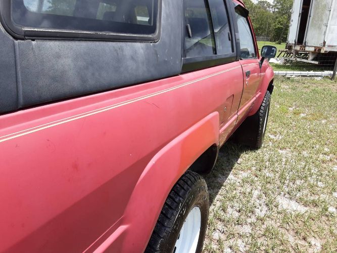 Toyota-Other-1985-Red-19