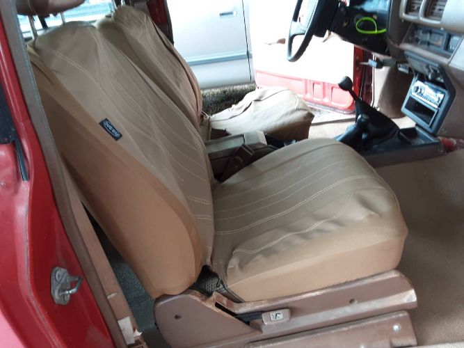 Toyota-Other-1985-Red-7