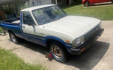 Toyota-Pickup-1982-2