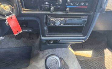 Toyota-Pickup-1995-Standard-Cab-Pickup-10