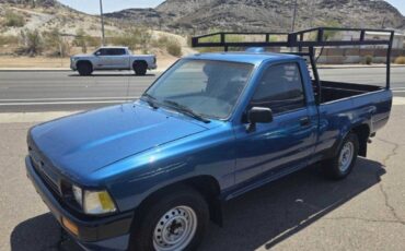 Toyota-Pickup-1995-Standard-Cab-Pickup-2