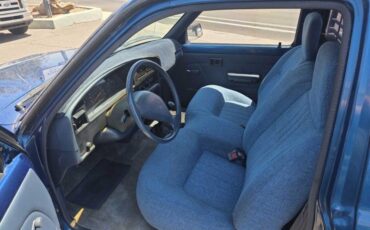 Toyota-Pickup-1995-Standard-Cab-Pickup-8