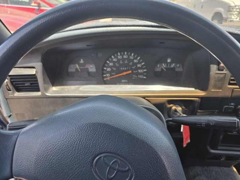 Toyota-Pickup-1995-Standard-Cab-Pickup-9