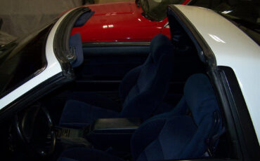 Toyota-Supra-1990-Hatchback-10