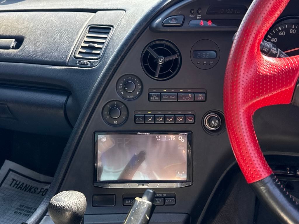 Toyota-Supra-1993-Hatchback-15