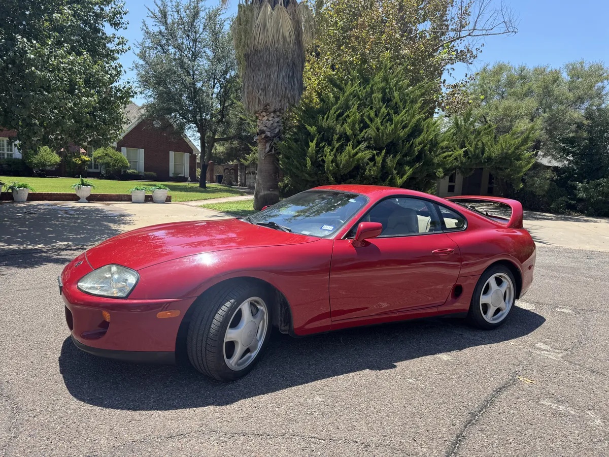 Toyota-Supra-1993-Renaissance-Red-Tan