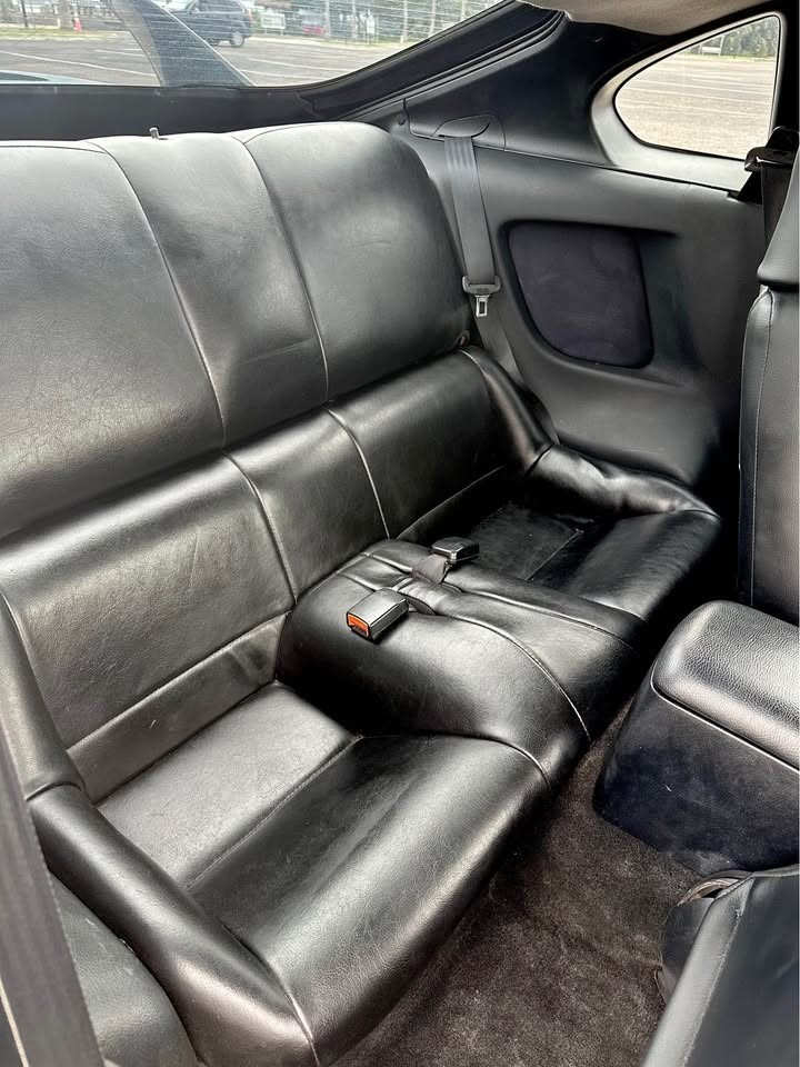 Toyota-Supra-1995-Coupe-12