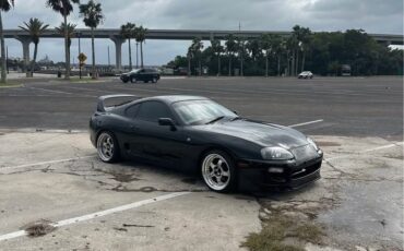 Toyota-Supra-1995-Coupe-4