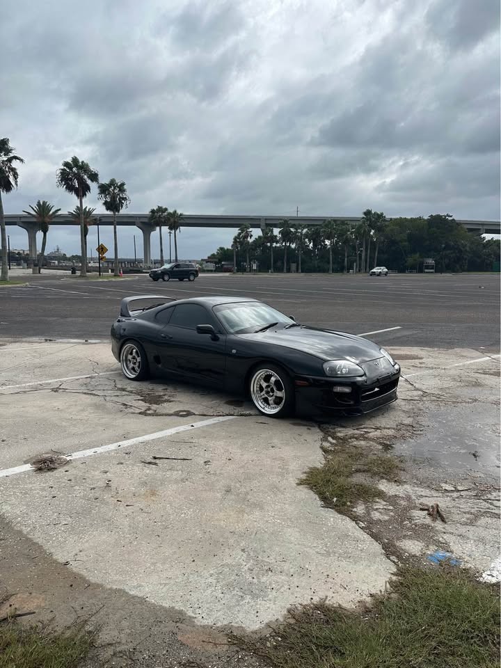 Toyota-Supra-1995-Coupe-4