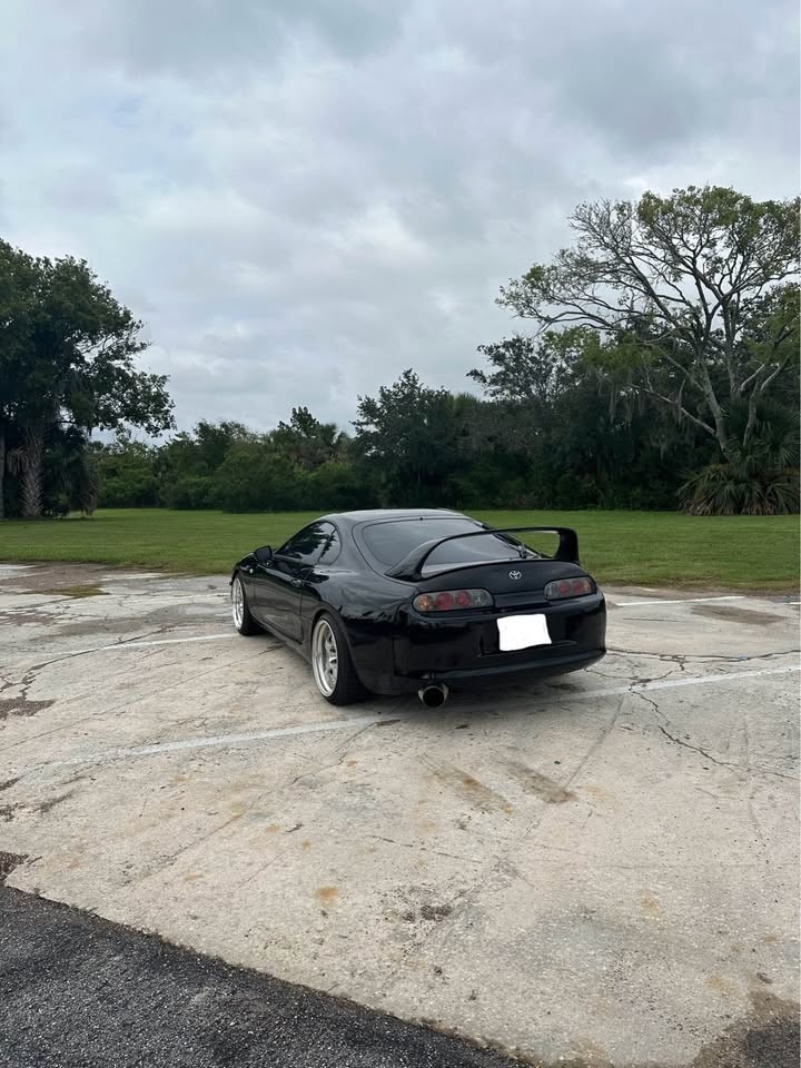 Toyota-Supra-1995-Coupe-7