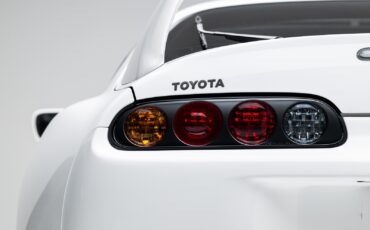 Toyota-Supra-Turbo-1994-Hatchback-12