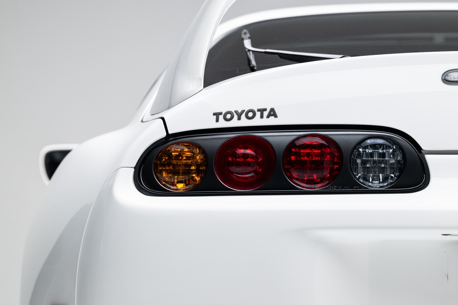 Toyota-Supra-Turbo-1994-Hatchback-12