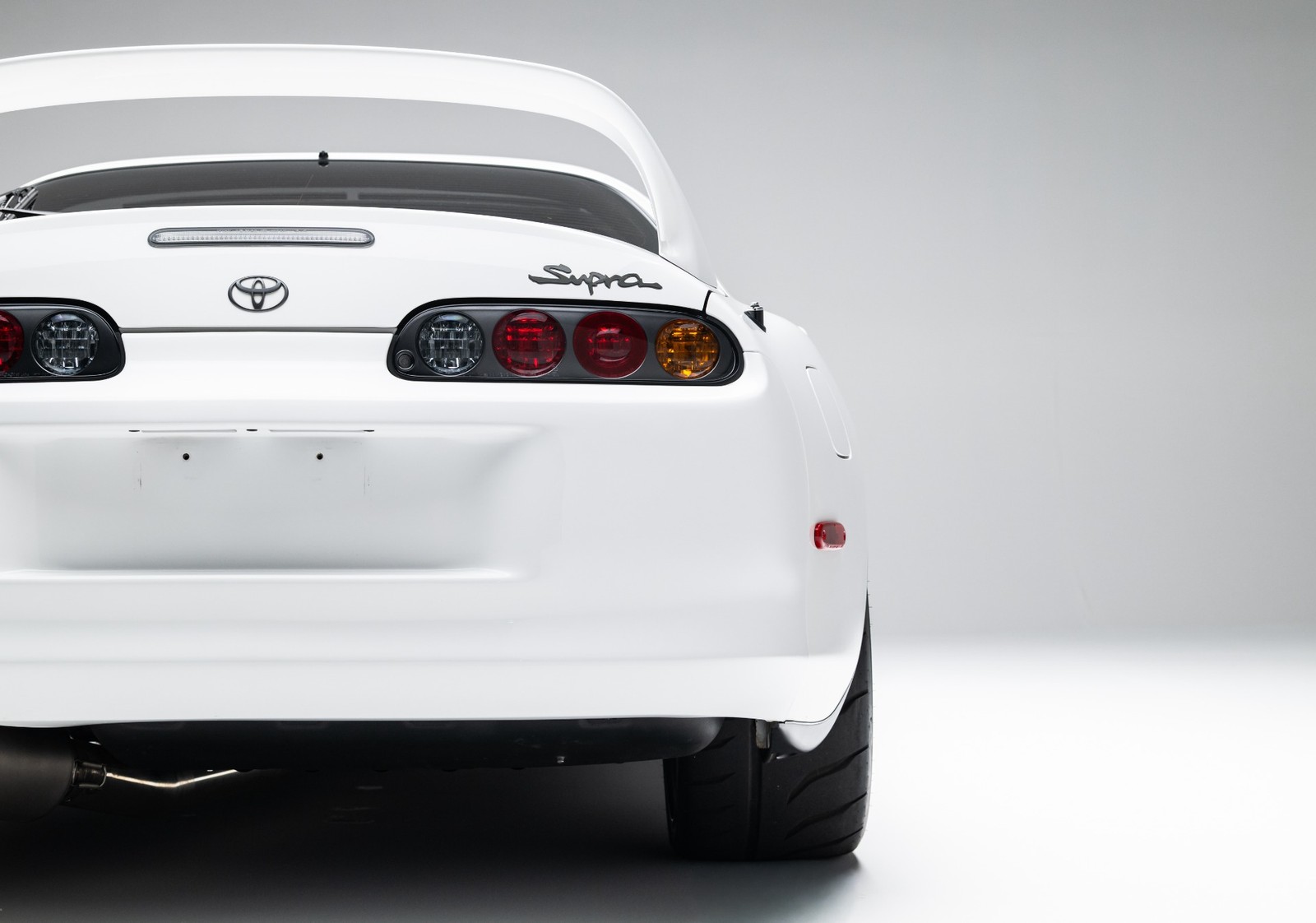 Toyota-Supra-Turbo-1994-Hatchback-14