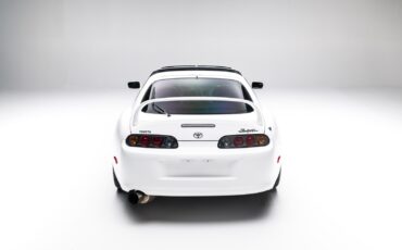 Toyota-Supra-Turbo-1994-Hatchback-8