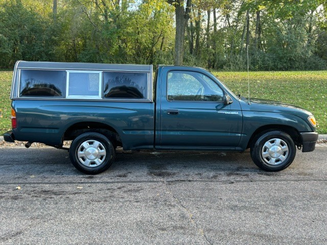 Toyota-Tacoma-1996-Standard-Cab-Pickup