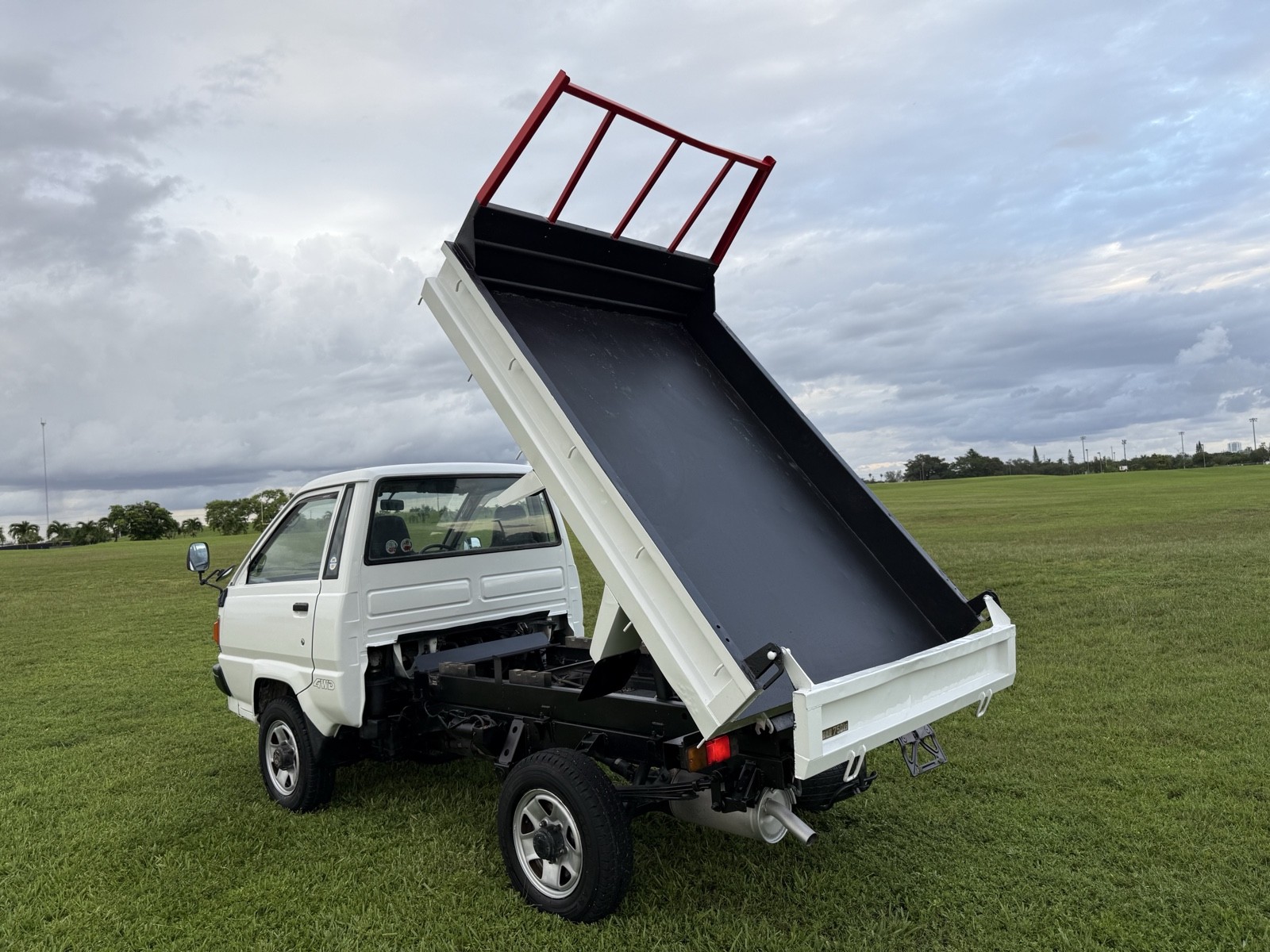Toyota-Town-Ace-1995-11