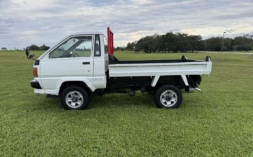 Toyota-Town-Ace-1995-2