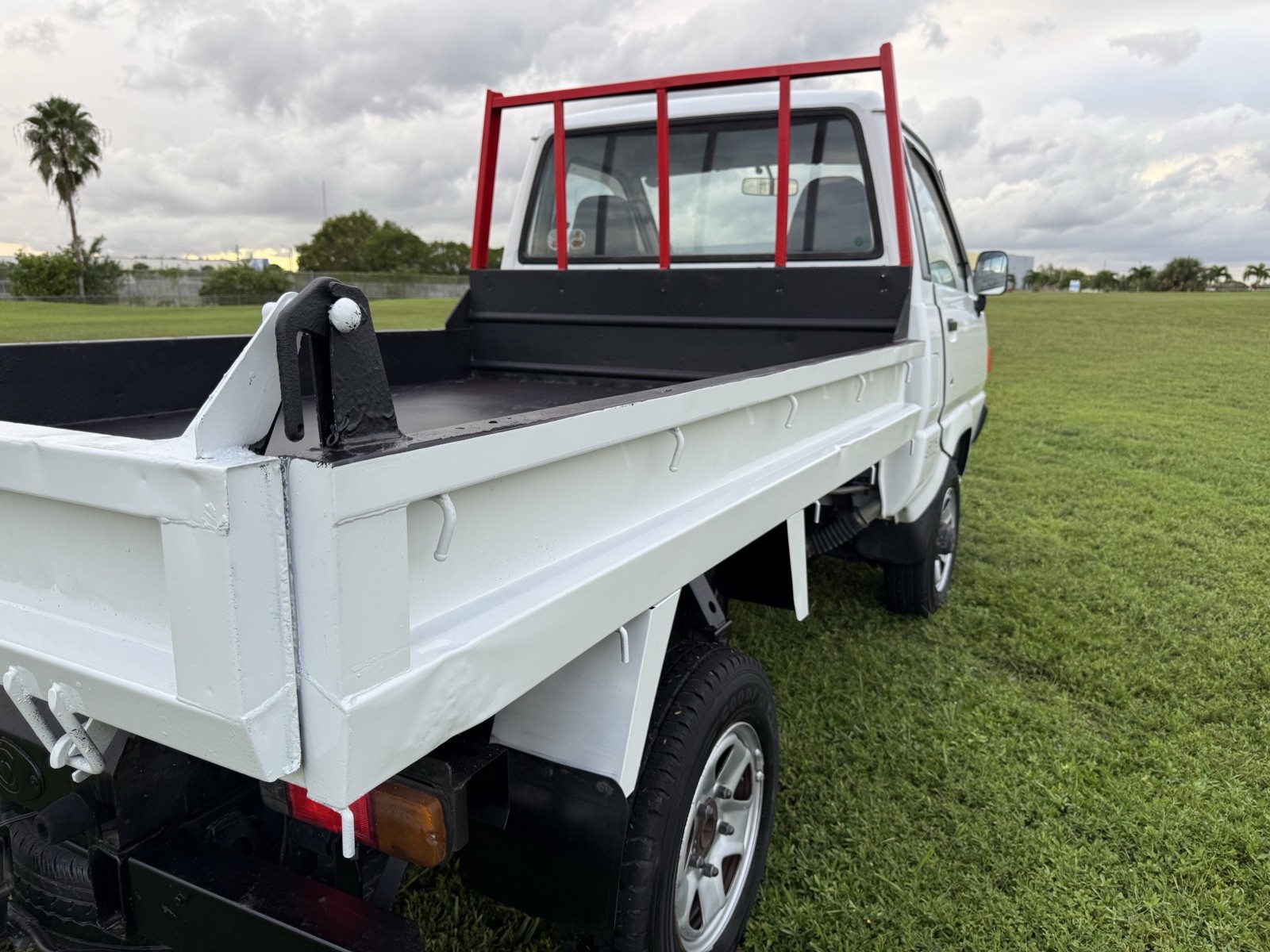 Toyota-Town-Ace-1995-25