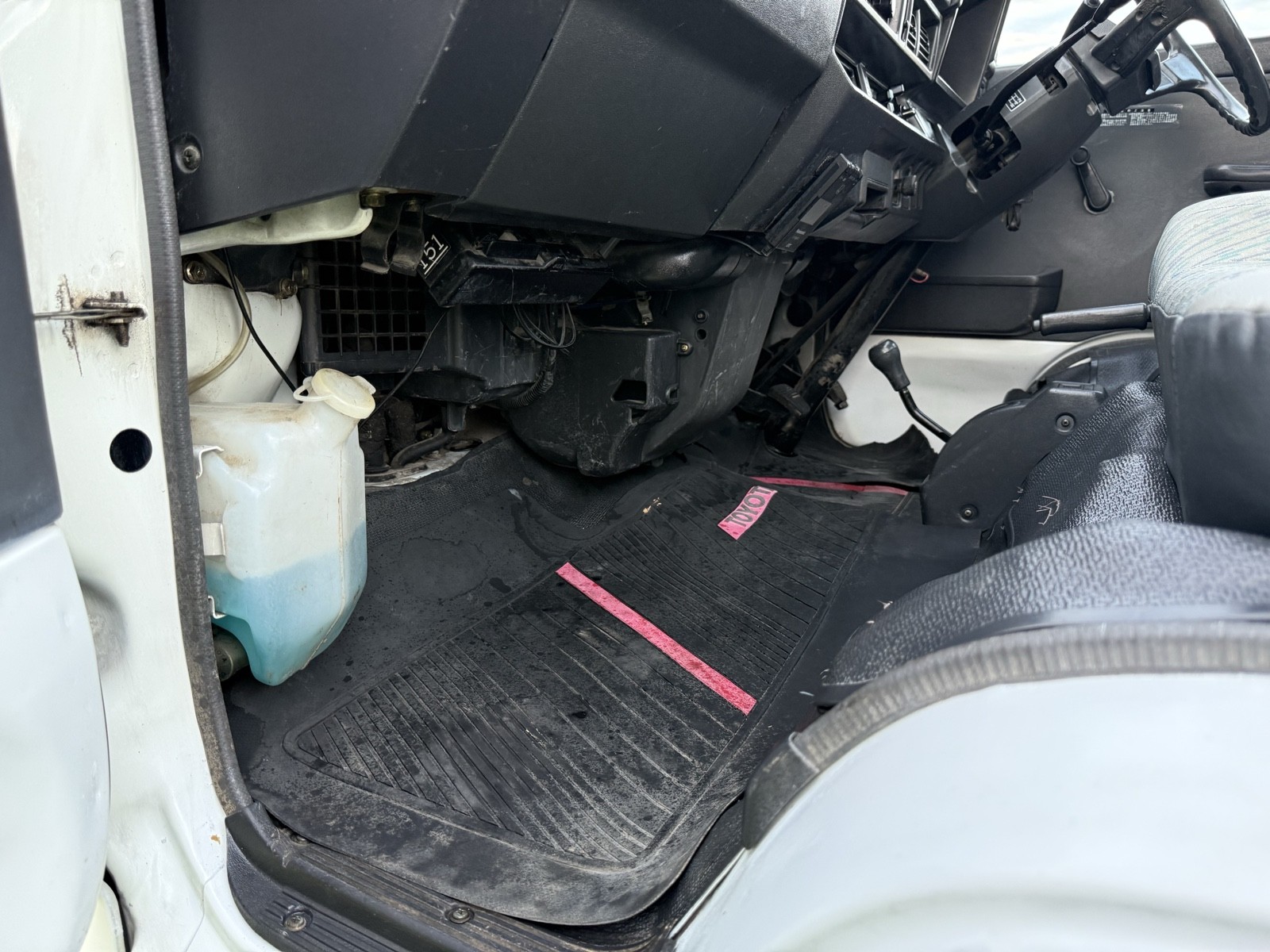 Toyota-Town-Ace-1995-31