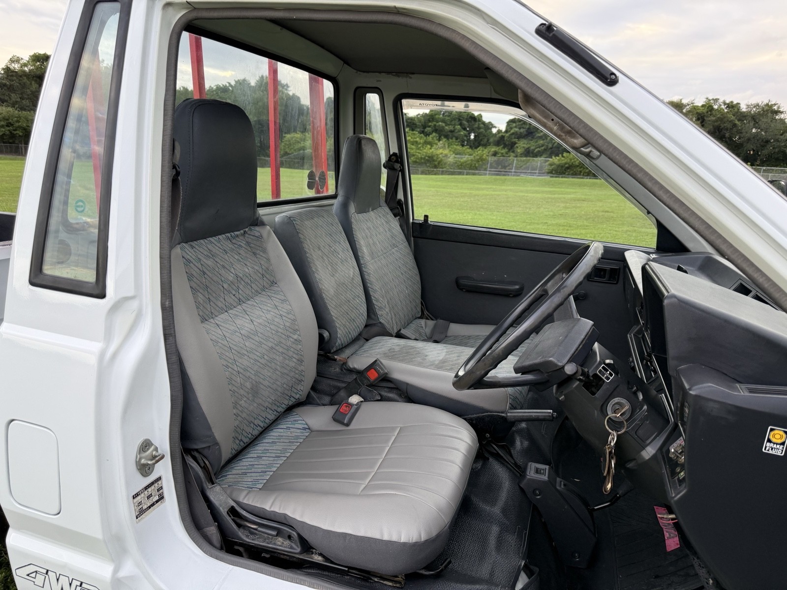 Toyota-Town-Ace-1995-36