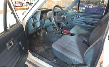 Toyota-Tundra-1987-8