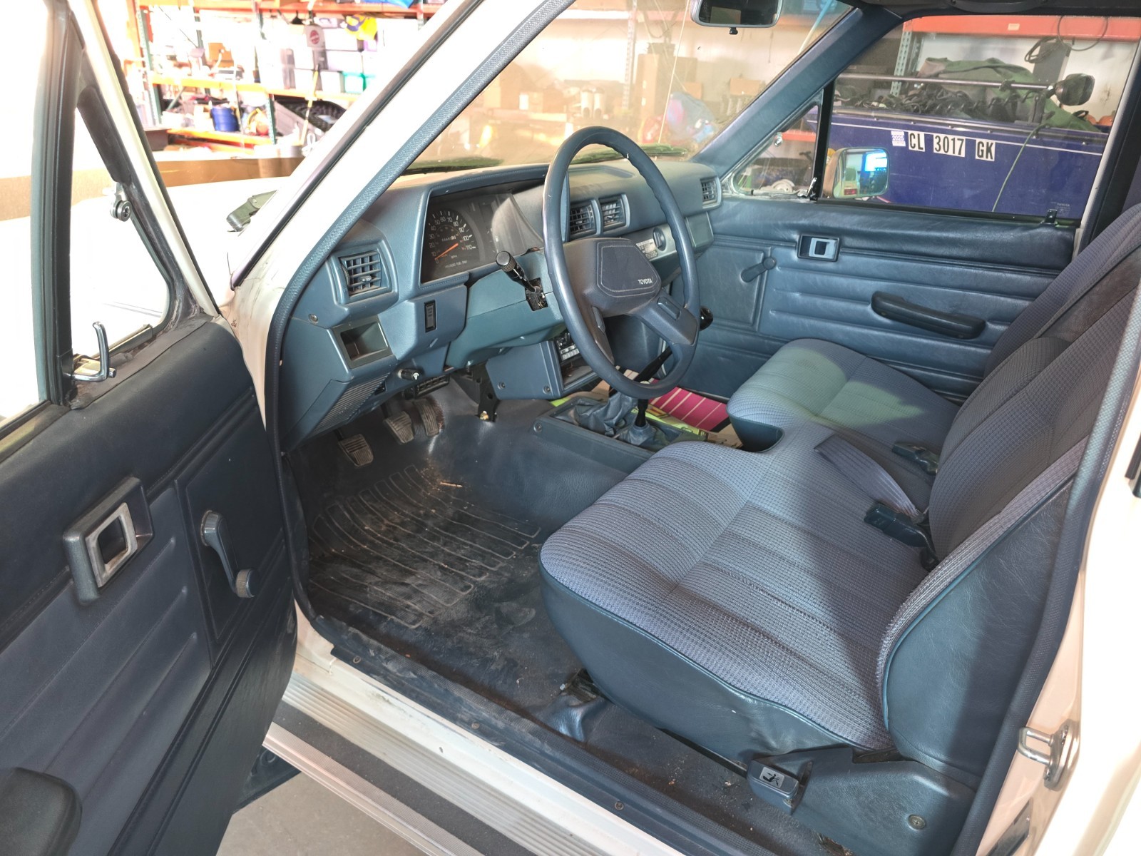 Toyota-Tundra-1987-8