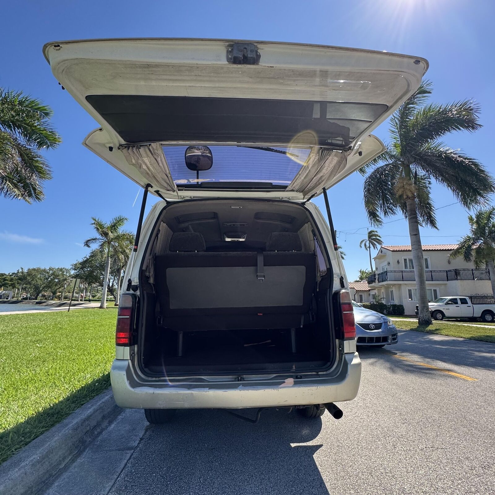 Toyota-VW-EUVROVAN-PREVIA-SIENNA-PRADO-LAND-CRUISER-1995-Minivan-33