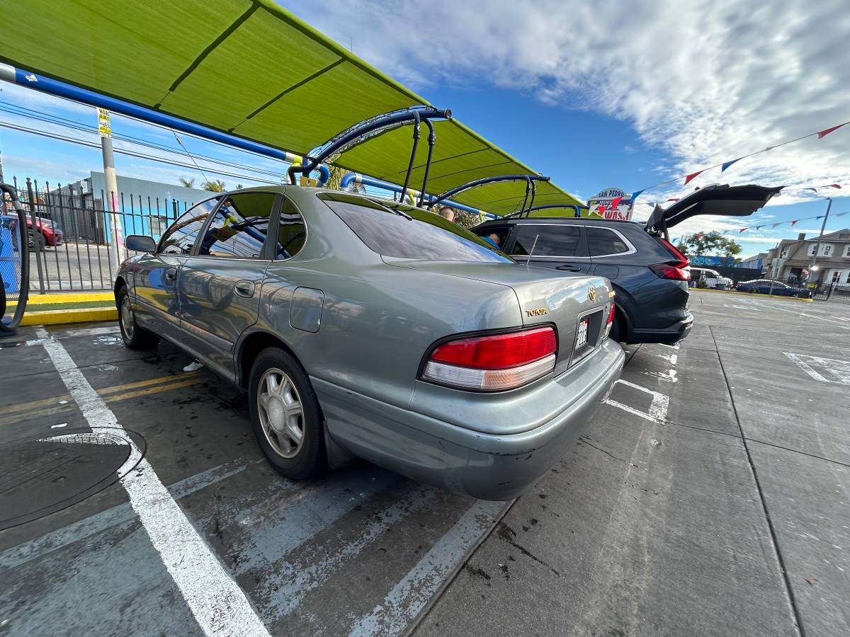 Toyota-avalon-1995-6